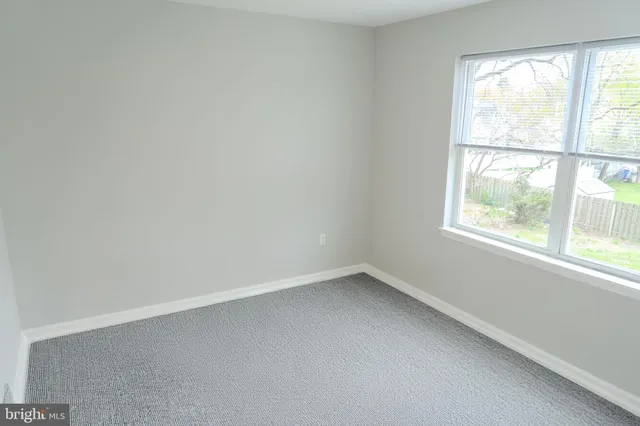 $3,300 | 518 East Avenue, Glenside, PA 19038