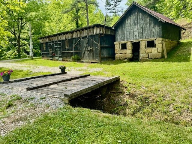 281 Craig Branch Road Olive Hill, KY 41164 - Photo 2 of 27