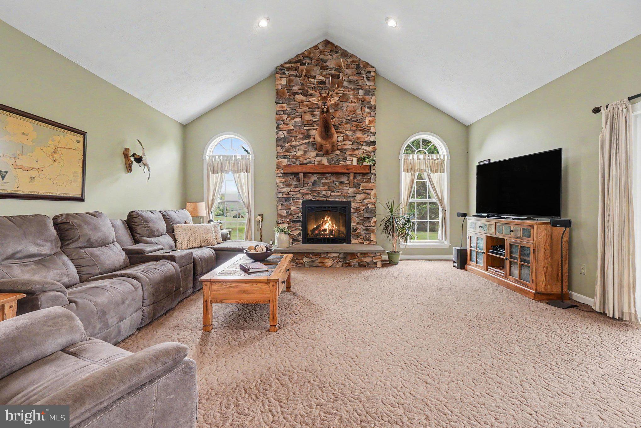 913 Bridgeton Road Fawn Grove, PA 17321 - Photo 10 of 84 Gallery Image 10