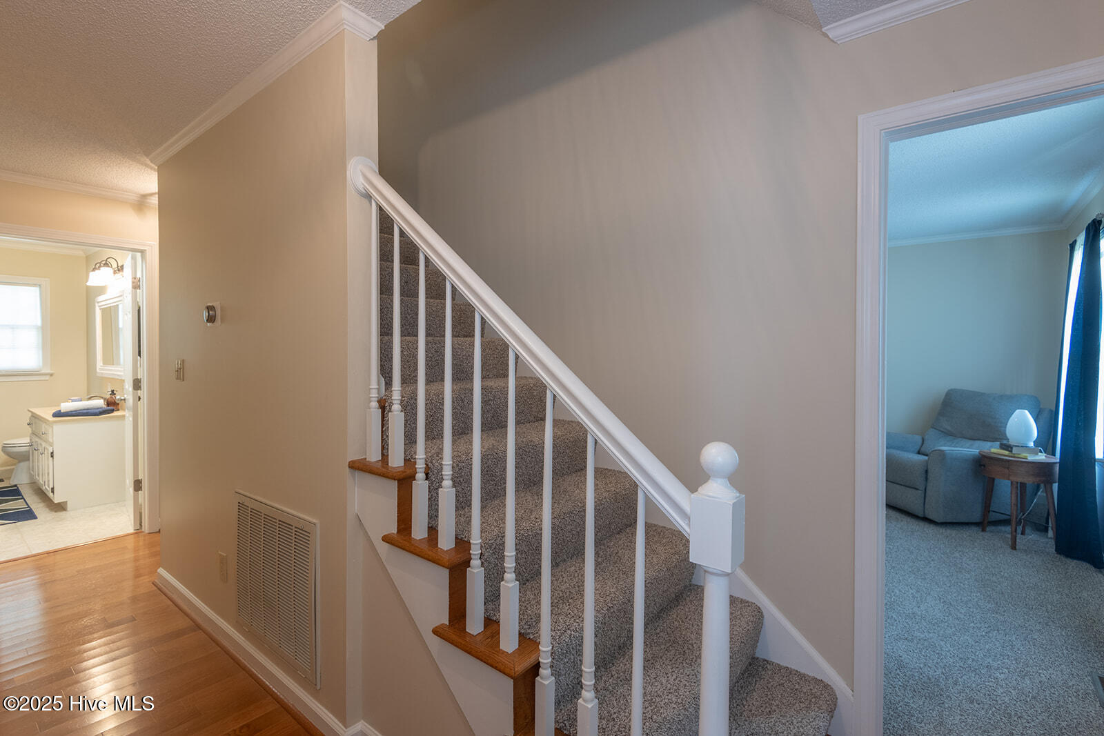 102 Hunters Trail Elizabeth City, NC 27909 - Photo 4 of 45 FOYER WITH HARDWOOD FLOORS,