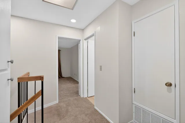 a view of entryway with livingroom