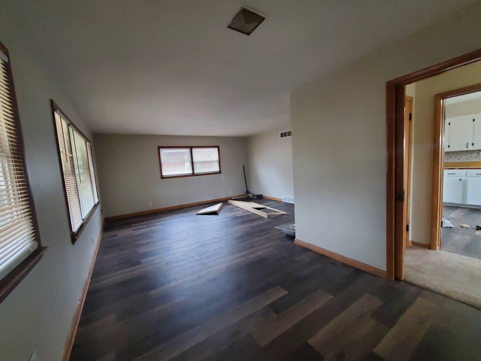 4054 North 85th Street, Unit UPPR Milwaukee, WI 53222 - Photo 7 of 16 Nanette Behrens Berkshire Hathaway