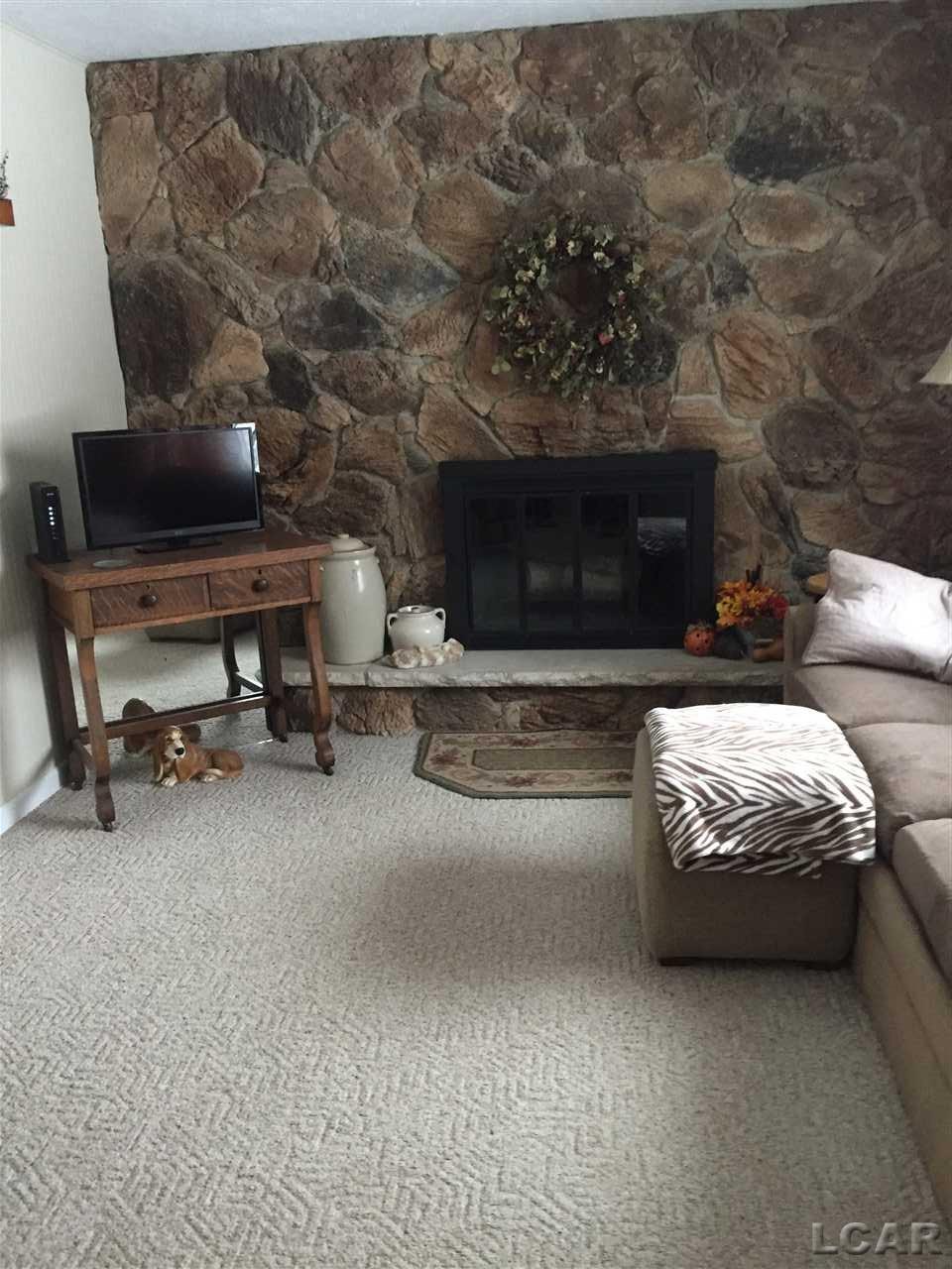 17670 Manitou Beach Road Addison, MI 49220 - Photo 12 of 23 31365170-11.JPG