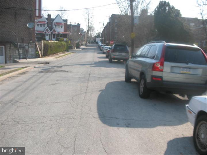 201 Wingate Road Upper Darby, PA 19082 - Photo 3 of 13