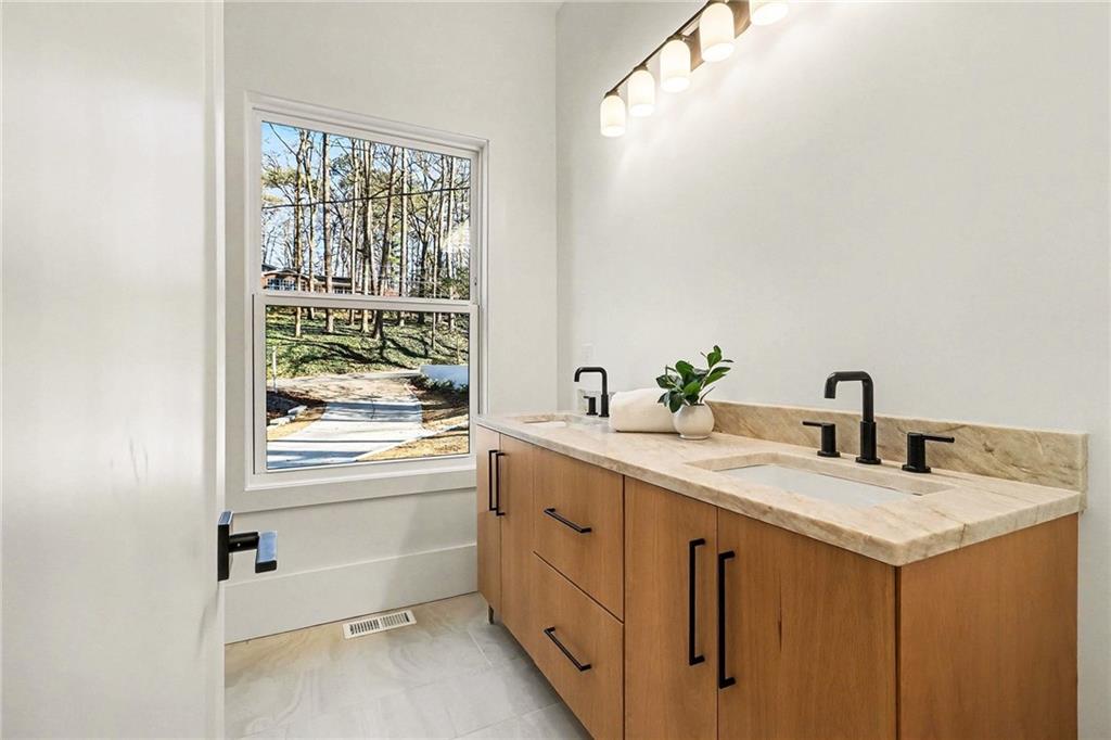 3134 West Roxboro Road Northeast Atlanta, GA 30324 - Photo 35 of 62