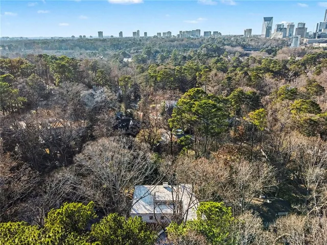 $2,000,000 | 3134 West Roxboro Road Northeast, Atlanta, GA 30324