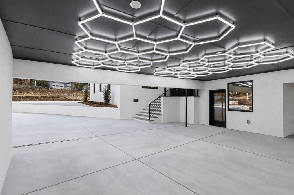 3134 West Roxboro Road Northeast Atlanta, GA 30324 - Photo 6 of 62