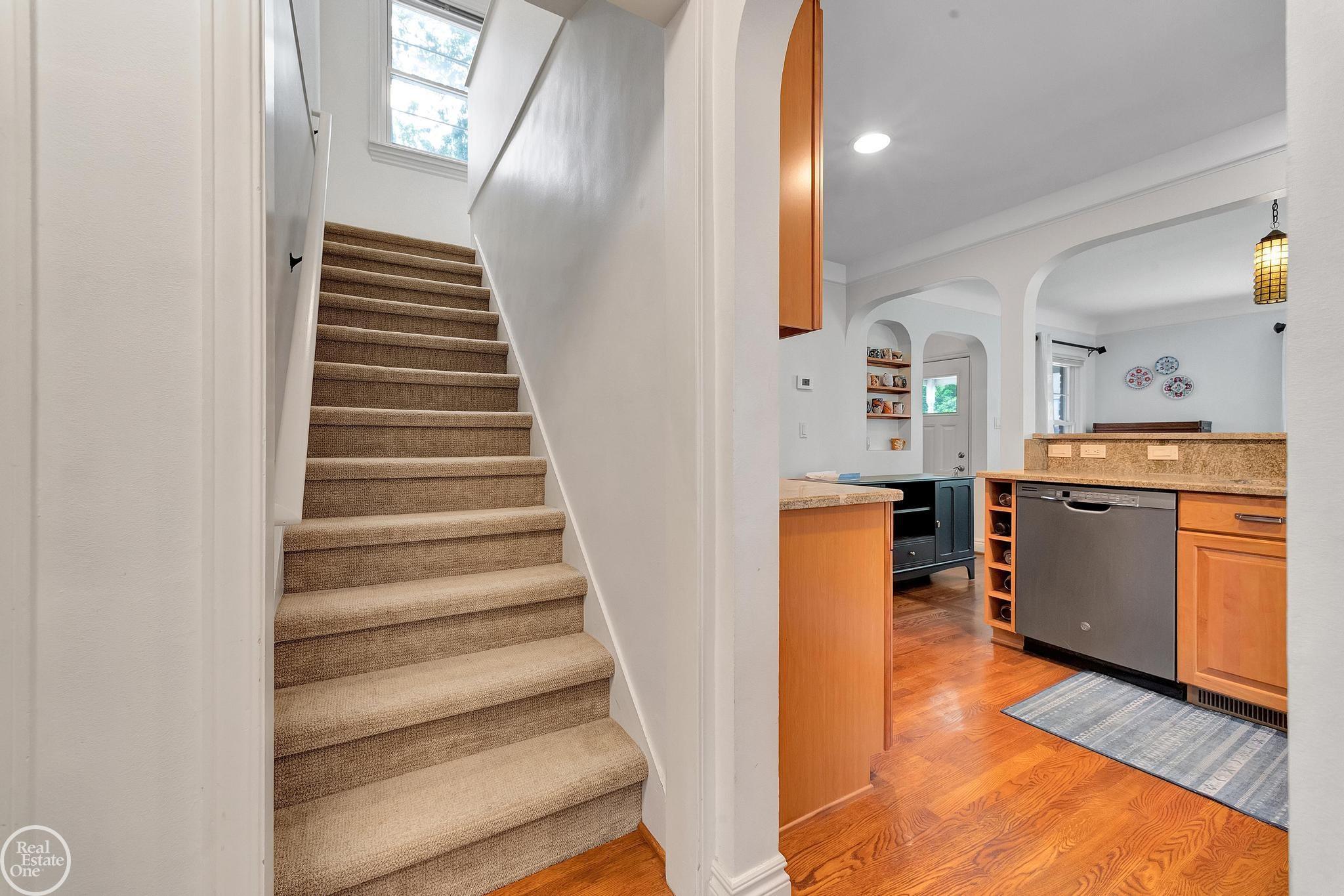 951 Hampton Road Grosse Pointe Woods, MI 48236 - Photo 47 of 85