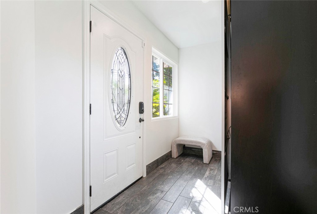 25803 Anderson Lane Stevenson Ranch, CA 91381 - Photo 3 of 23