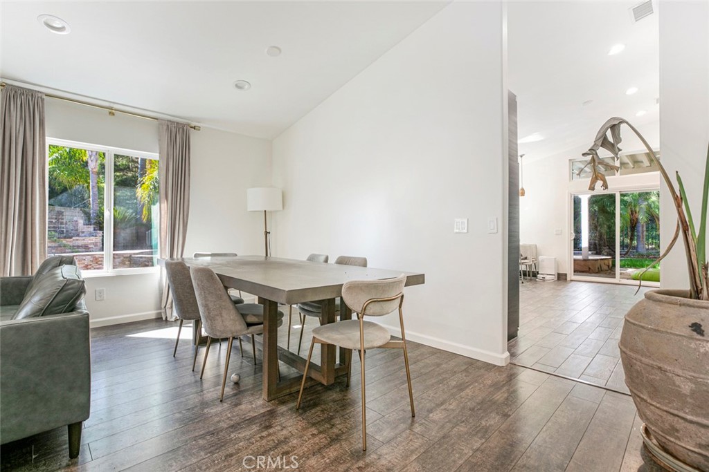 25803 Anderson Lane Stevenson Ranch, CA 91381 - Photo 5 of 23