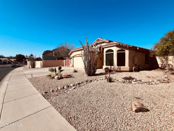 $537,900 | 6458 West Adobe Drive, Glendale, AZ 85308