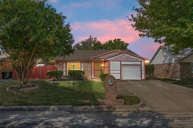 $264,700 | 7217 Wayfarer Trail, Fort Worth, TX 76137