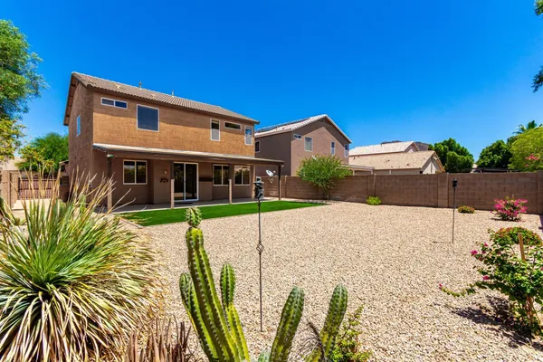 $2,500 | 6771 West Bronco Trail, Peoria, AZ 85383