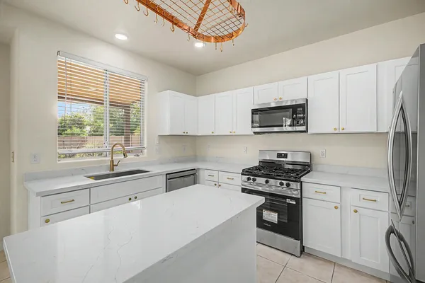 $2,500 | 6771 West Bronco Trail, Peoria, AZ 85383