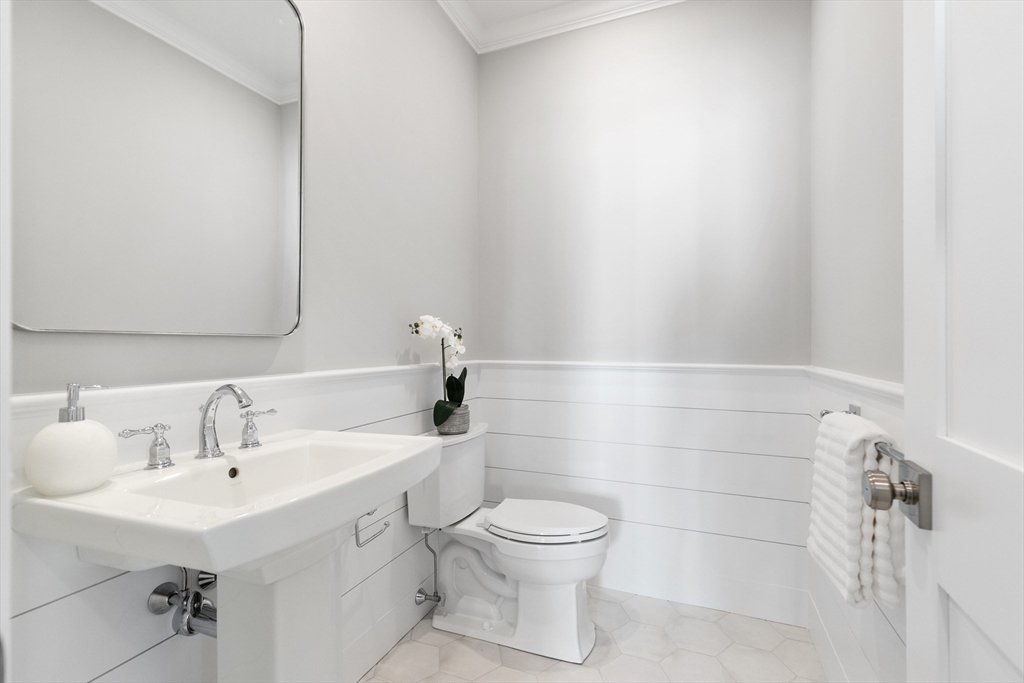 12 Wilson Road Lexington, MA 02421 - Photo 20 of 40