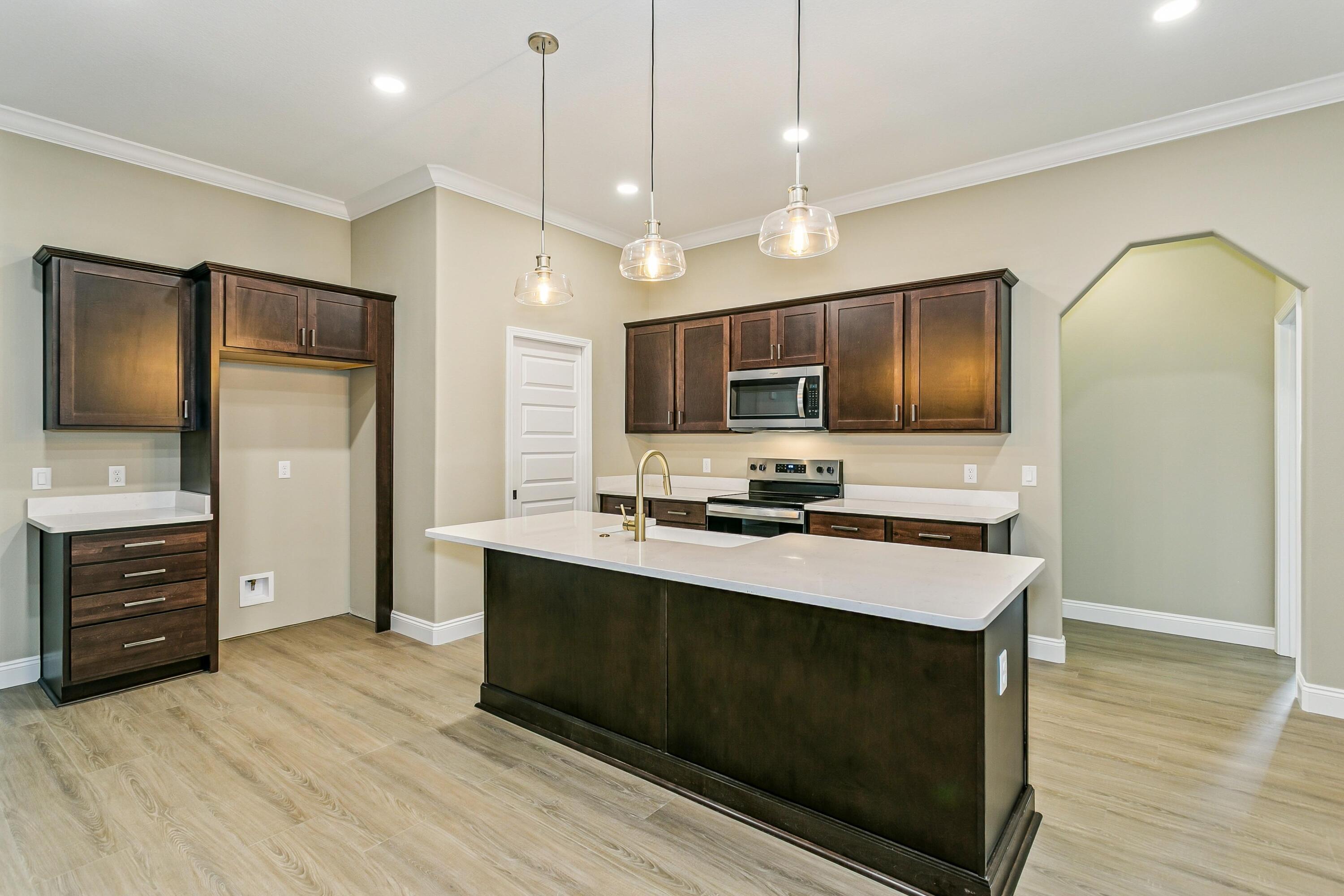 4567 Pfitzer Circle Crestview, FL 32536 - Photo 11 of 33 4567 Pfitzer kitchen2