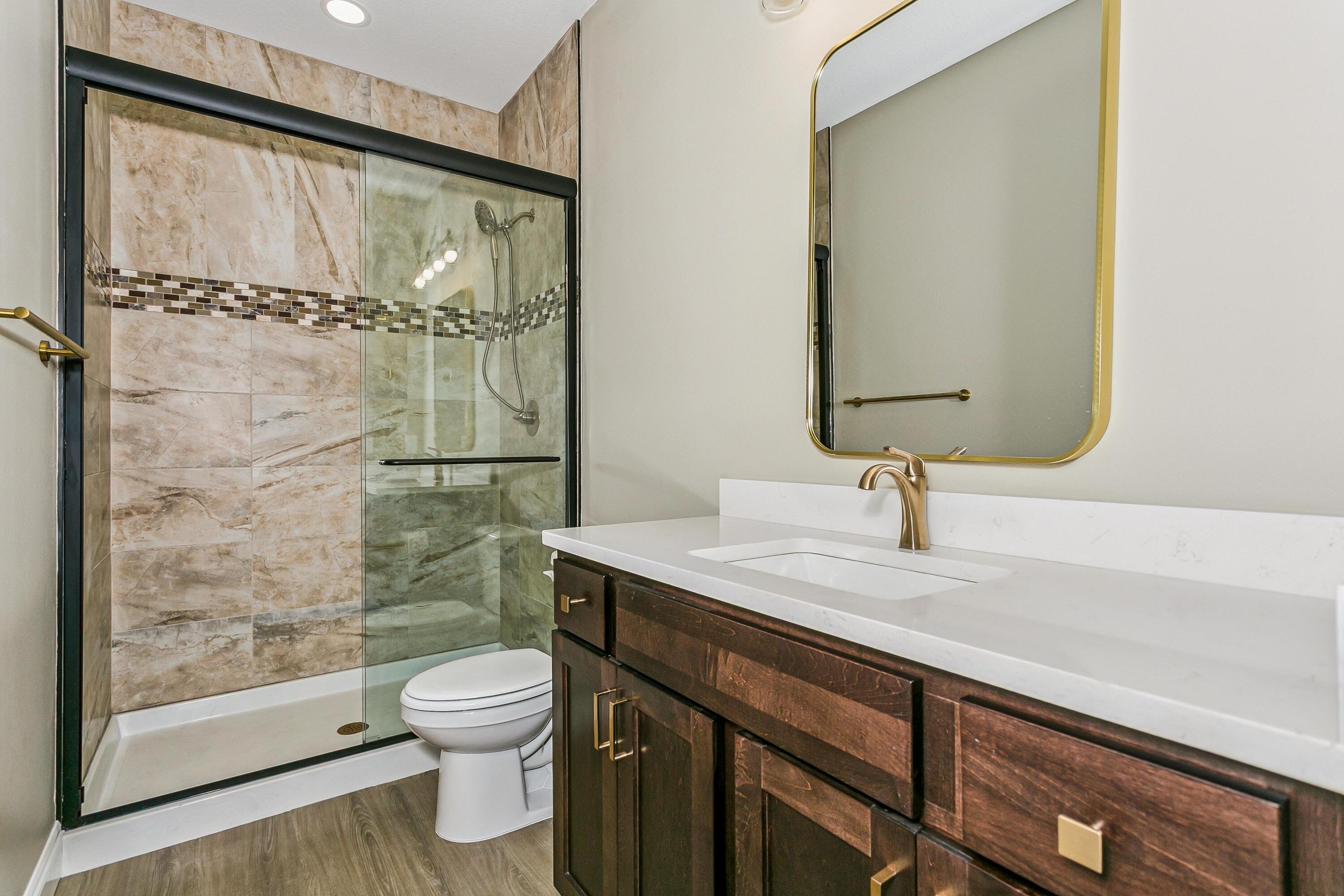 4567 Pfitzer Circle Crestview, FL 32536 - Photo 16 of 33 4567 Pfitzer bath3