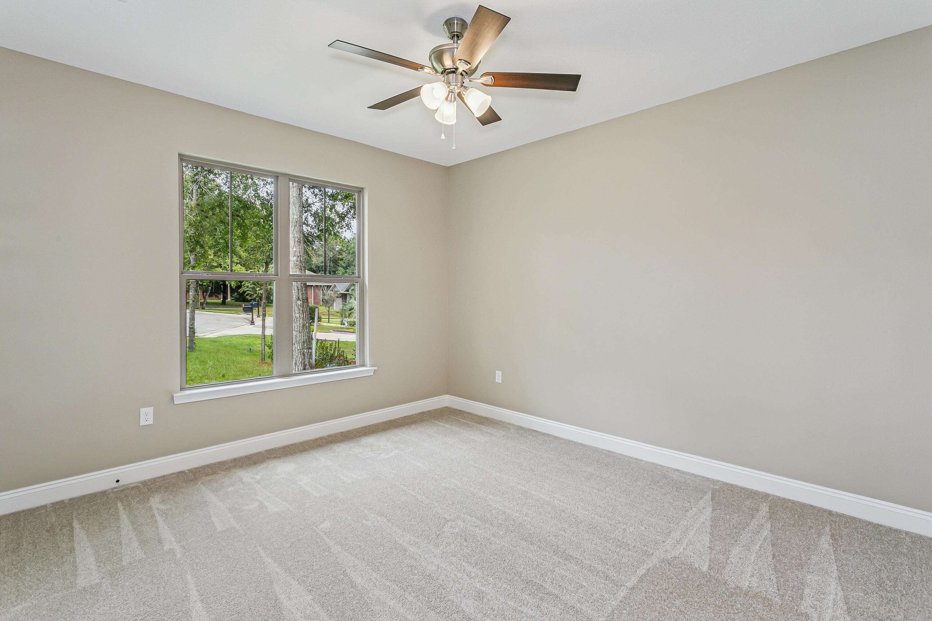 4567 Pfitzer Circle Crestview, FL 32536 - Photo 25 of 33 4567 Pfitzer secondary bedroom