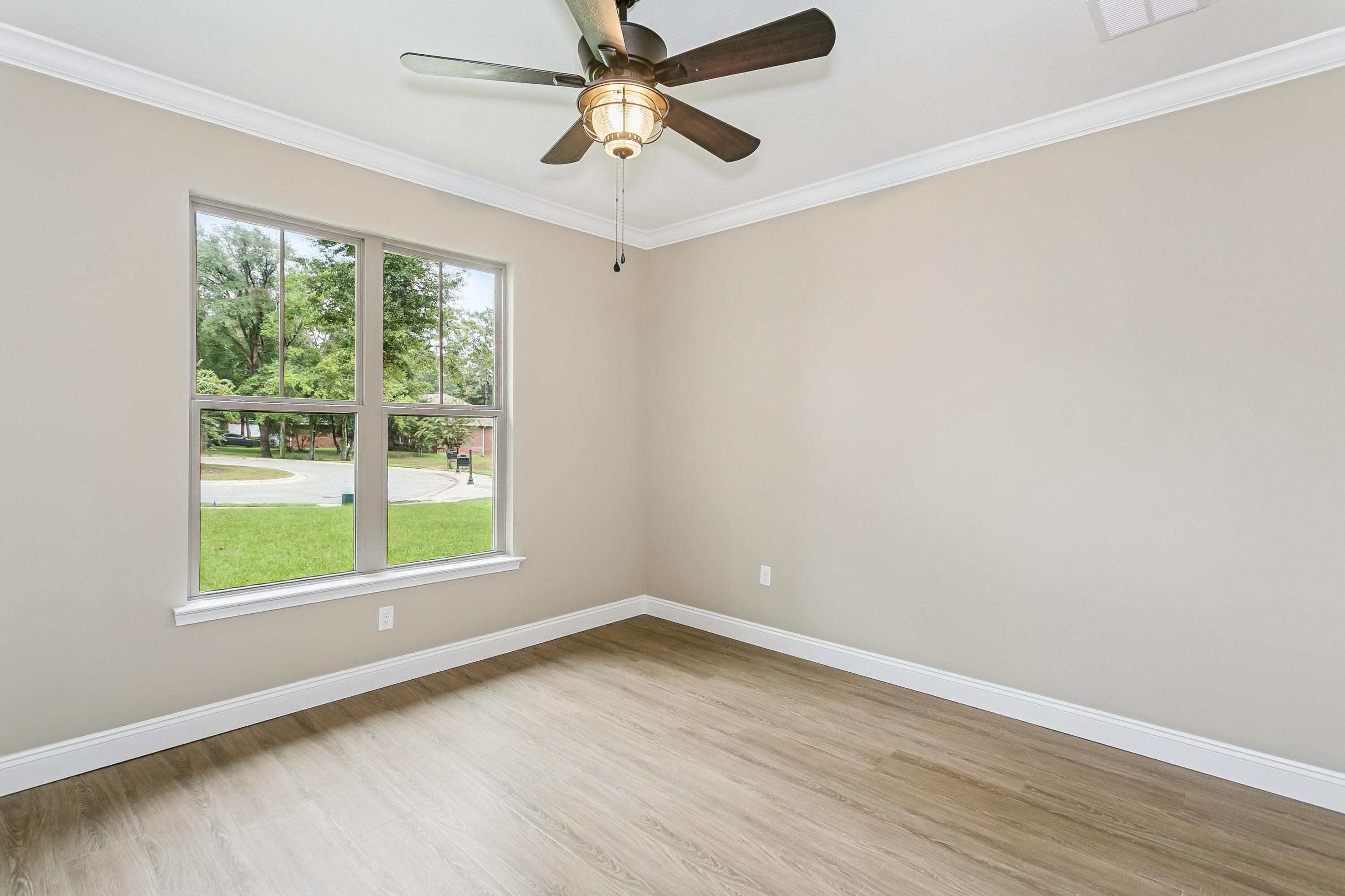 4567 Pfitzer Circle Crestview, FL 32536 - Photo 31 of 33 4567 Pfitzer study2