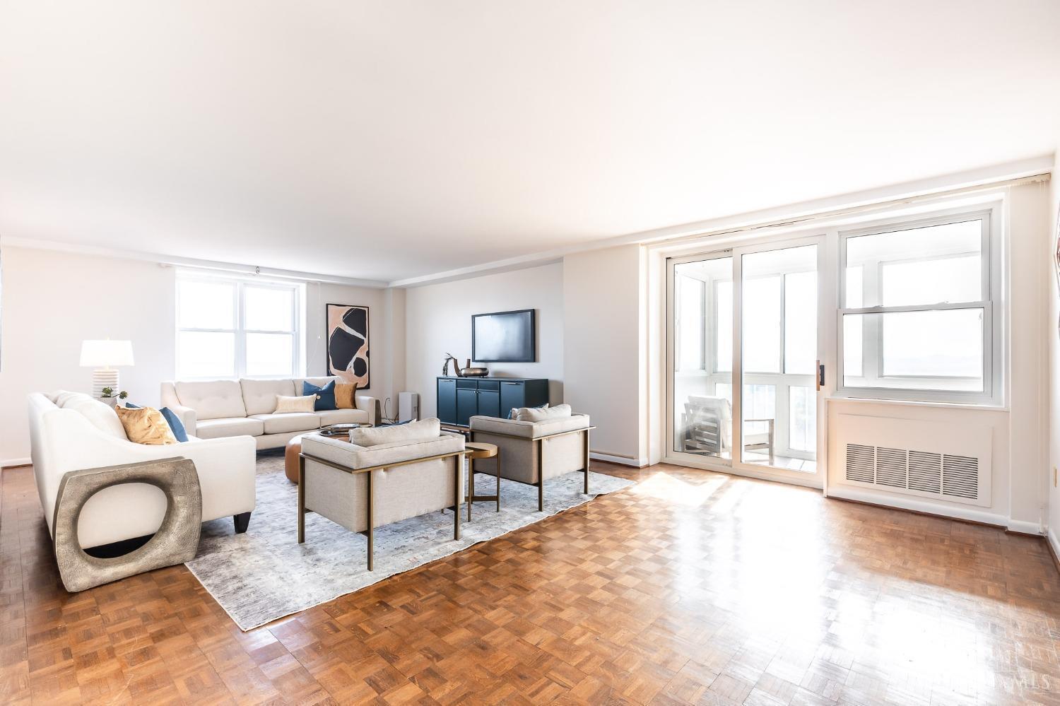 2444 Madison Road, Unit 1702 Cincinnati, OH 45208 - Photo 6 of 48
