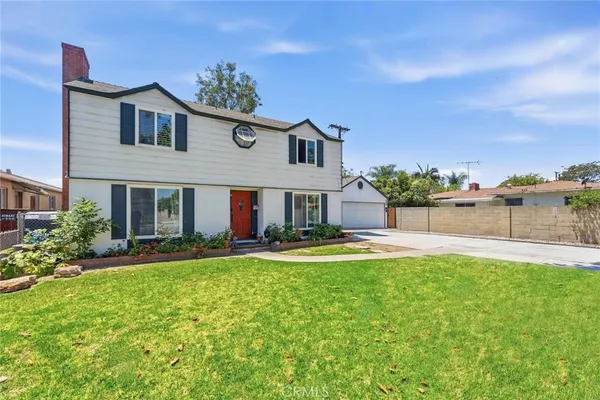 $1,000,000 | 1514 East 4th Street, Santa Ana, CA 92701