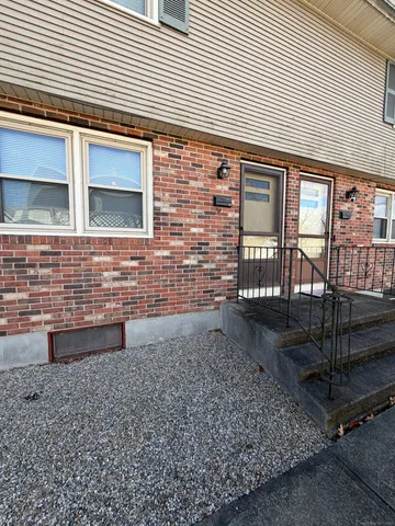 $1,500 | 10 Crown Street, Unit 10, Bristol, CT 06010