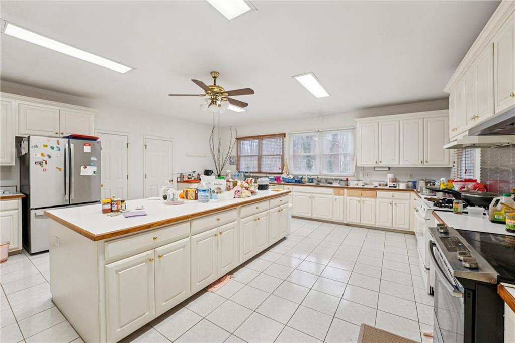 420 Link Road Alpharetta, GA 30022 - Photo 6 of 27