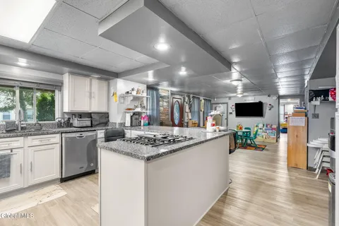 $324,900 | 3 117th Street, Troy, NY 12182