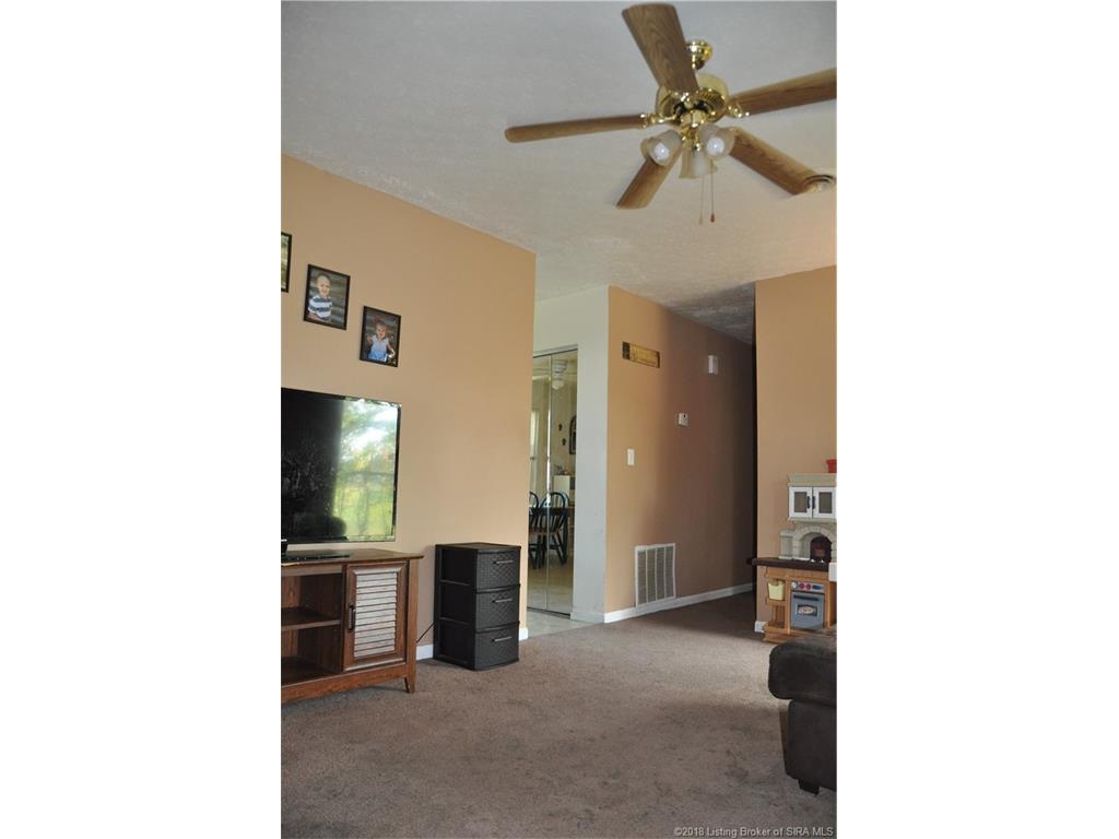 820 Wiseman Road Southwest Corydon, IN 47112 - Photo 26 of 53