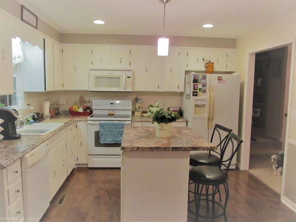 4421 Surrey Road Pulaski, VA 24301 - Photo 22 of 39 Gallery Image 22