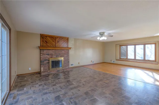 $245,000 | 16100 East 41st Street South, Independence, MO 64055