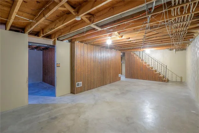 $245,000 | 16100 East 41st Street South, Independence, MO 64055