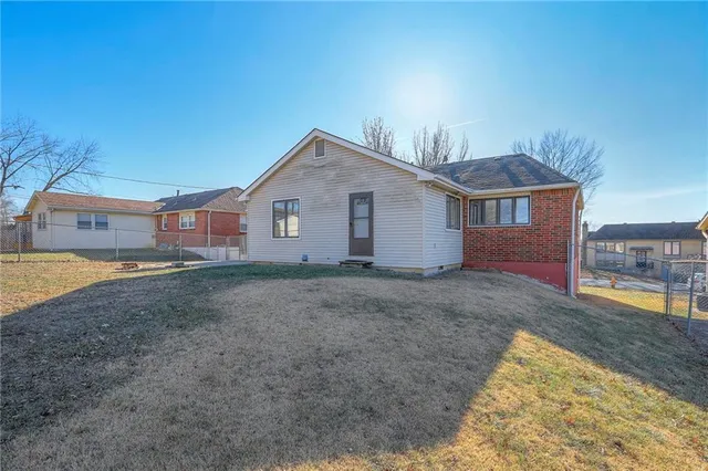$245,000 | 16100 East 41st Street South, Independence, MO 64055