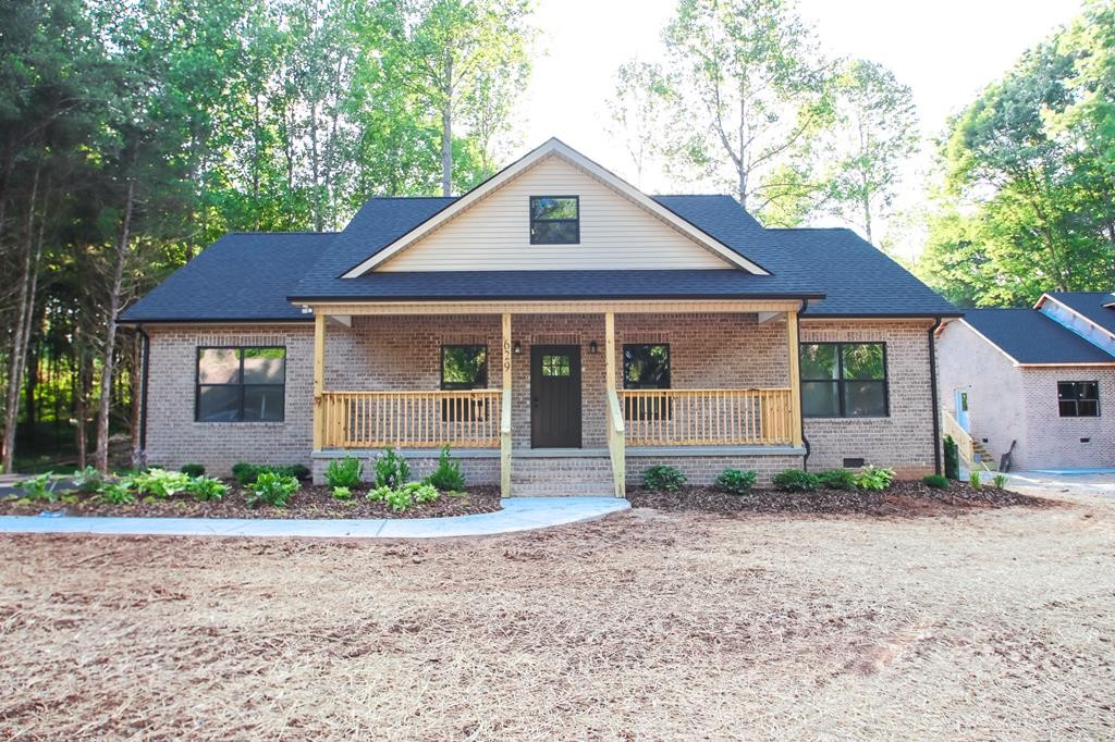 629 Crossvine Road Sparta, TN 38583 - Photo 1 of 17