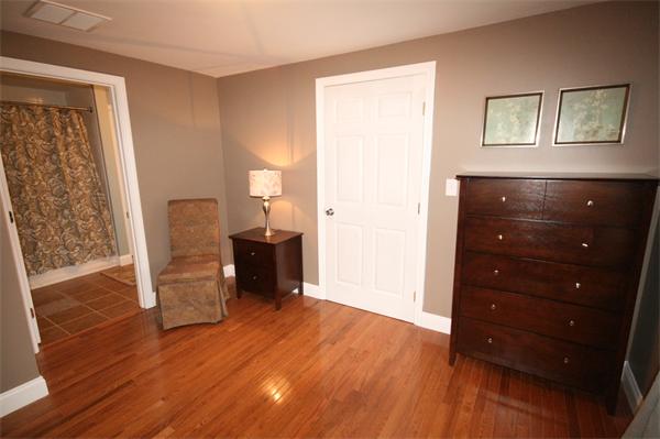 31 Wethersfield Road Natick, MA 01760 - Photo 12 of 20