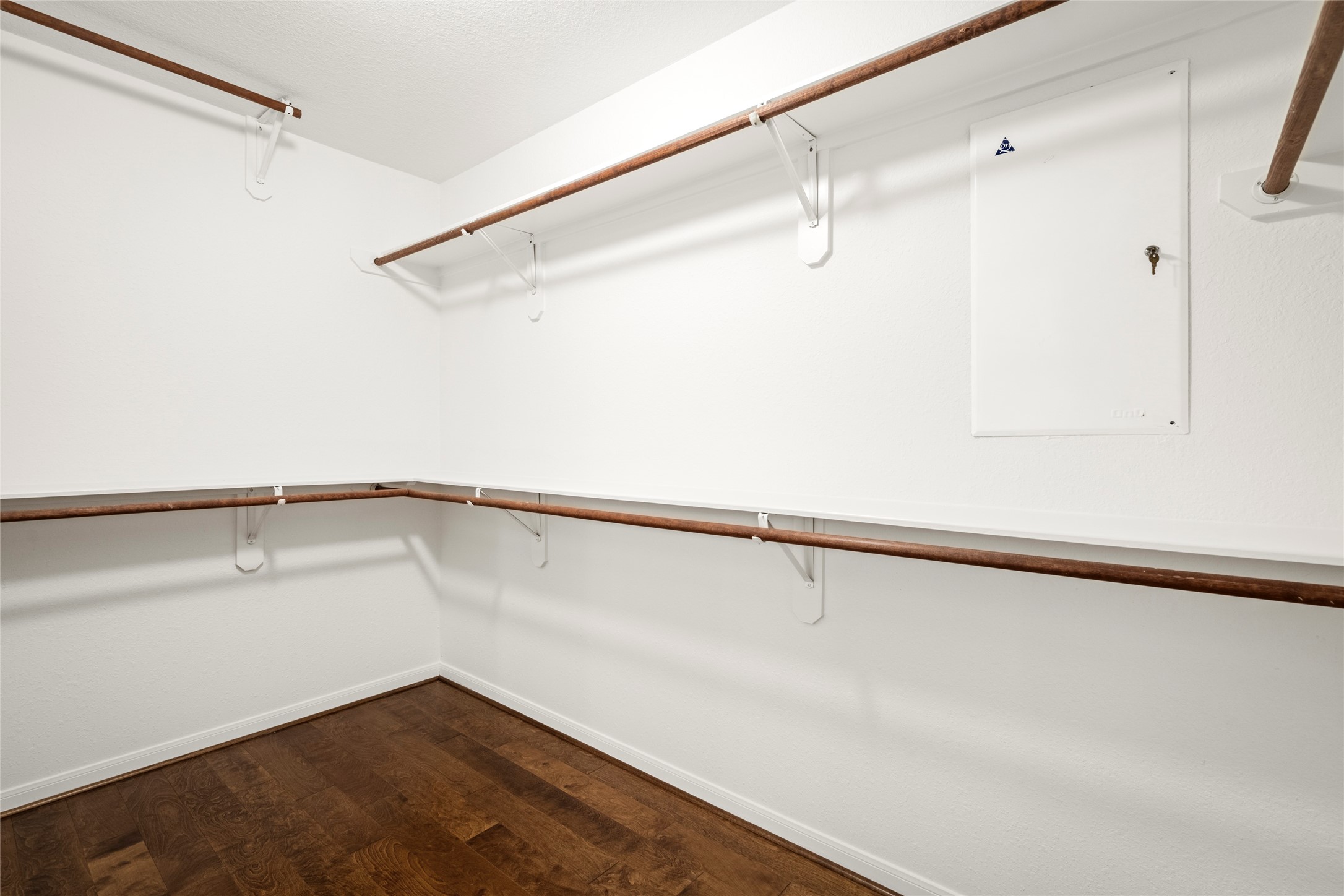 142 South Veranda Ridge Drive Spring, TX 77382 - Photo 19 of 31 Large primary closet featuring wraparound shelving and plenty of storage space.