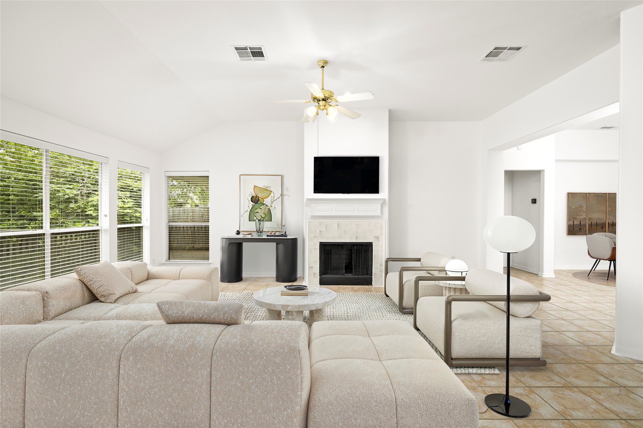142 South Veranda Ridge Drive Spring, TX 77382 - Photo 4 of 31 An alternate view of the Living Room. (This photo has been virtually staged.)