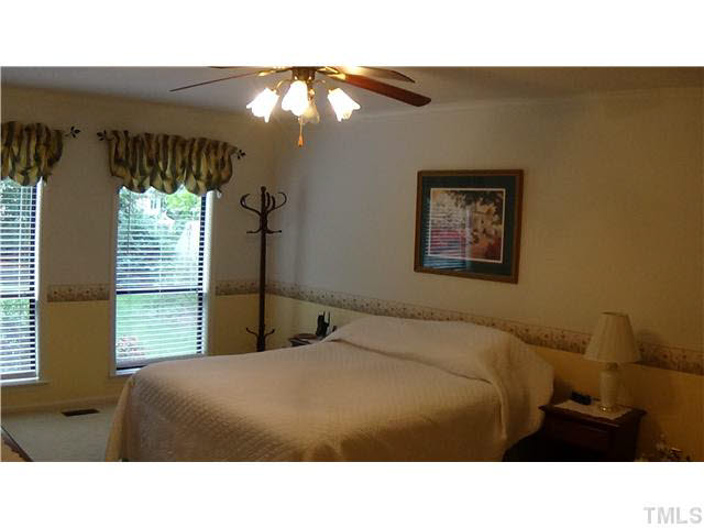 4401 Surry Ridge Circle Apex, NC 27539 - Photo 11 of 25 Gallery Image 11