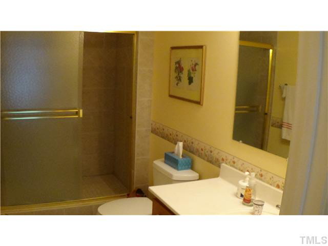 4401 Surry Ridge Circle Apex, NC 27539 - Photo 13 of 25 Gallery Image 13