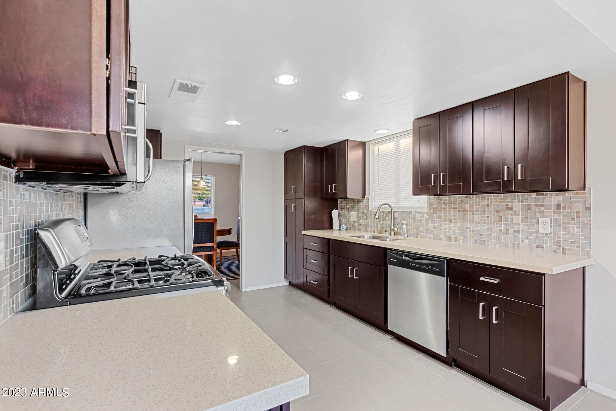 3412 East Mountain View Road Phoenix, AZ 85028 - Photo 16 of 67 15-web-or-mls-DSC09349
