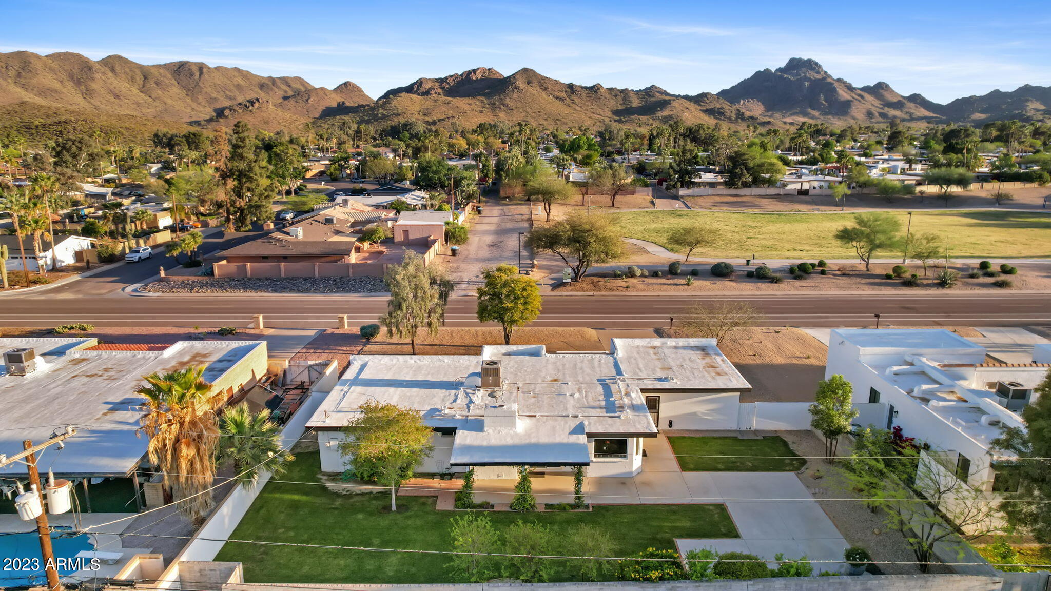 3412 East Mountain View Road Phoenix, AZ 85028 - Photo 3 of 67 62-web-or-mls-DJI_0054