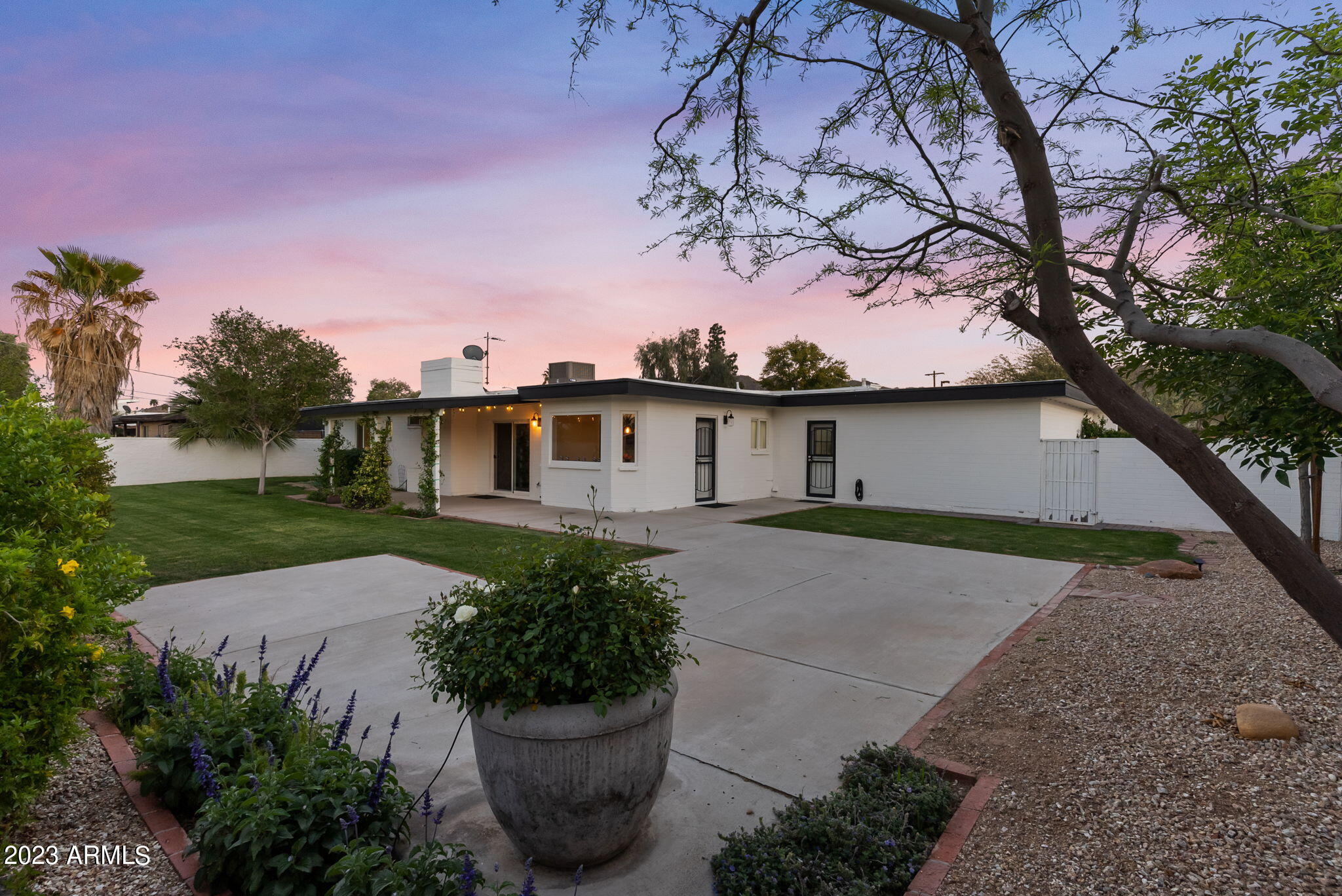 3412 East Mountain View Road Phoenix, AZ 85028 - Photo 38 of 67 37-web-or-mls-DSC09488