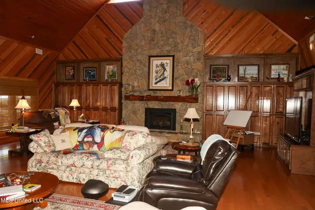 $1,075,000 | 24203 Bilbo Road, Vancleave, MS 39565