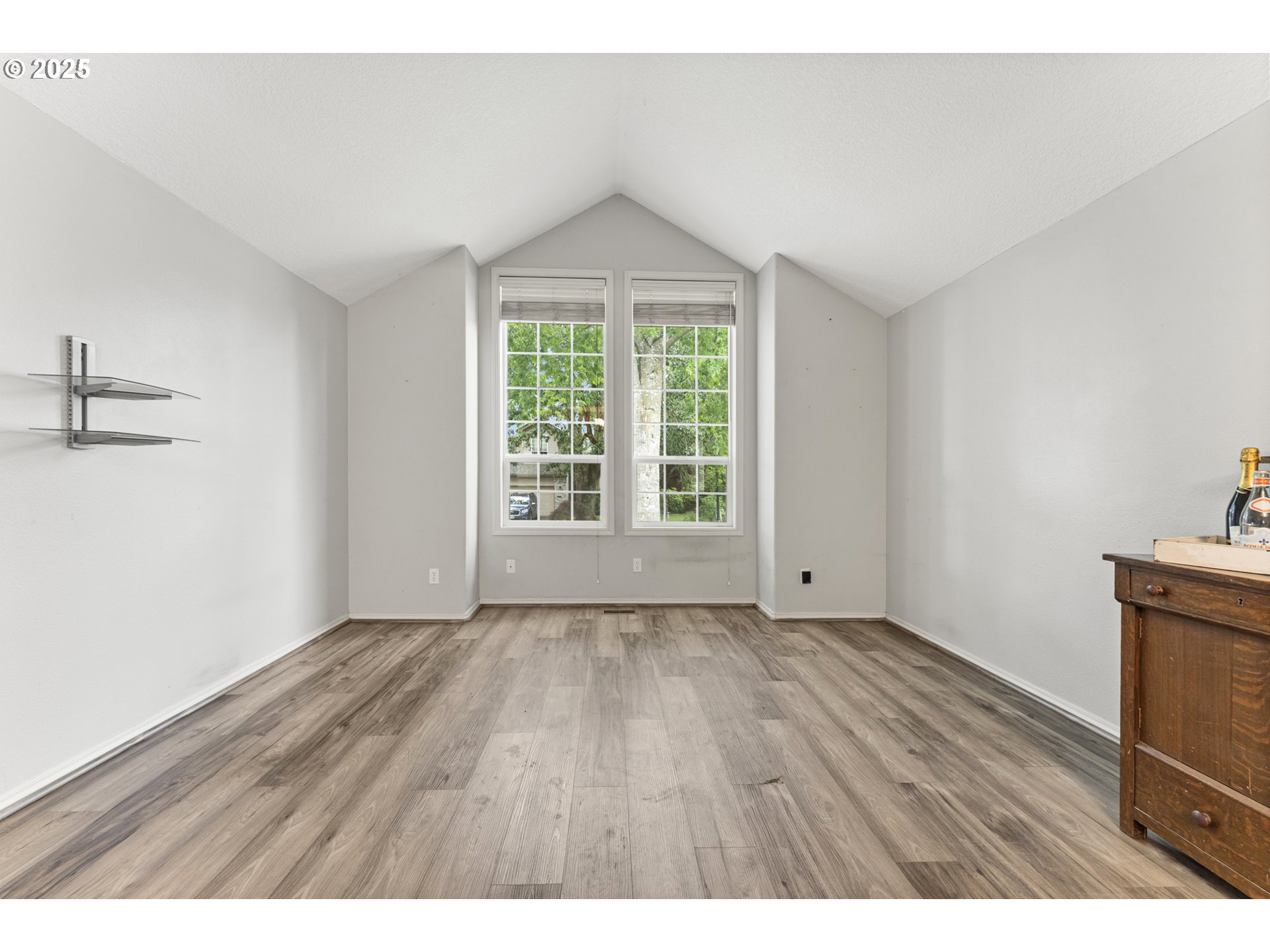 28542 Southwest Meadows Loop Wilsonville, OR 97070 - Photo 15 of 35 Gallery Image 15
