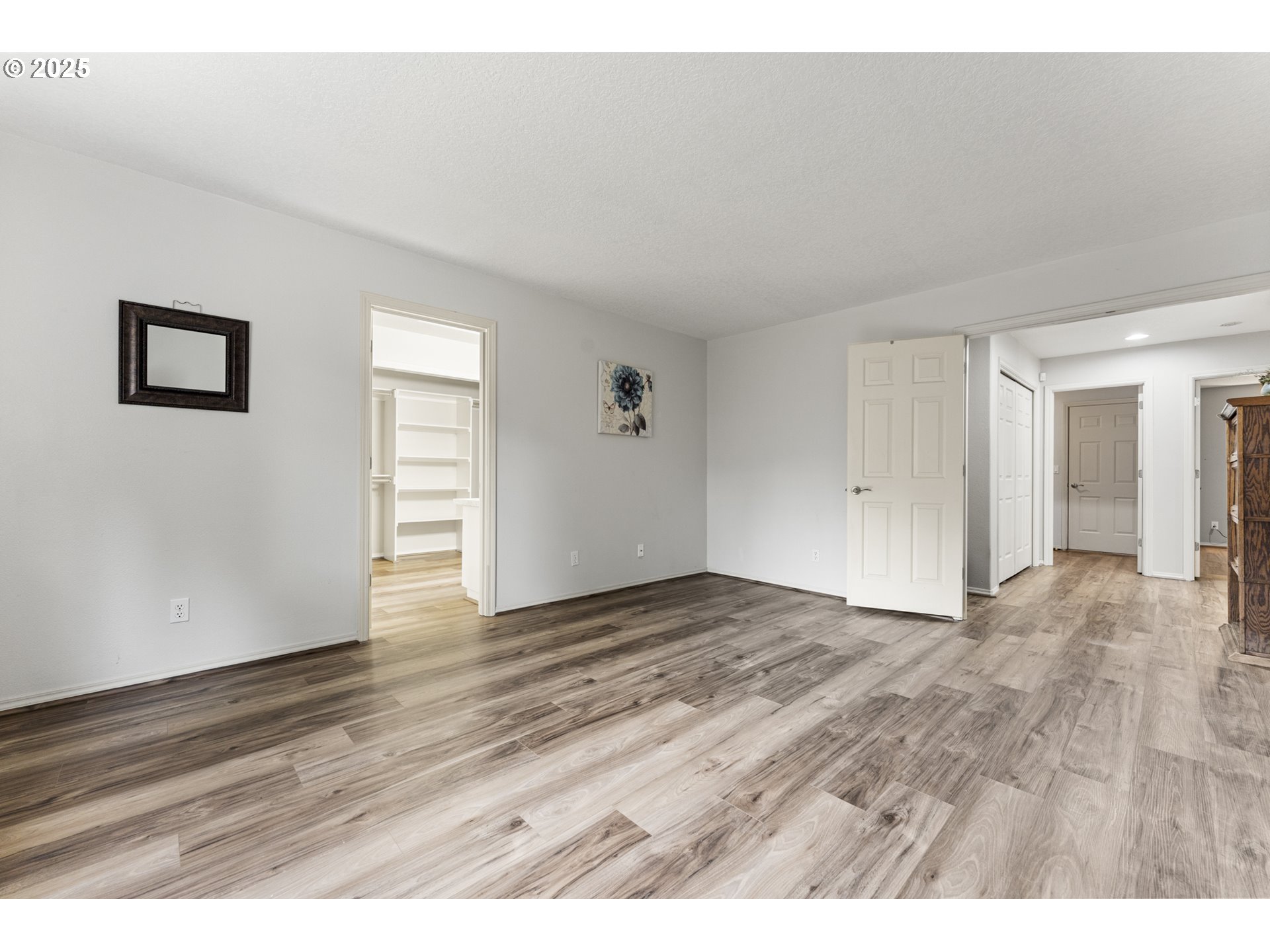 28542 Southwest Meadows Loop Wilsonville, OR 97070 - Photo 21 of 35 Gallery Image 21