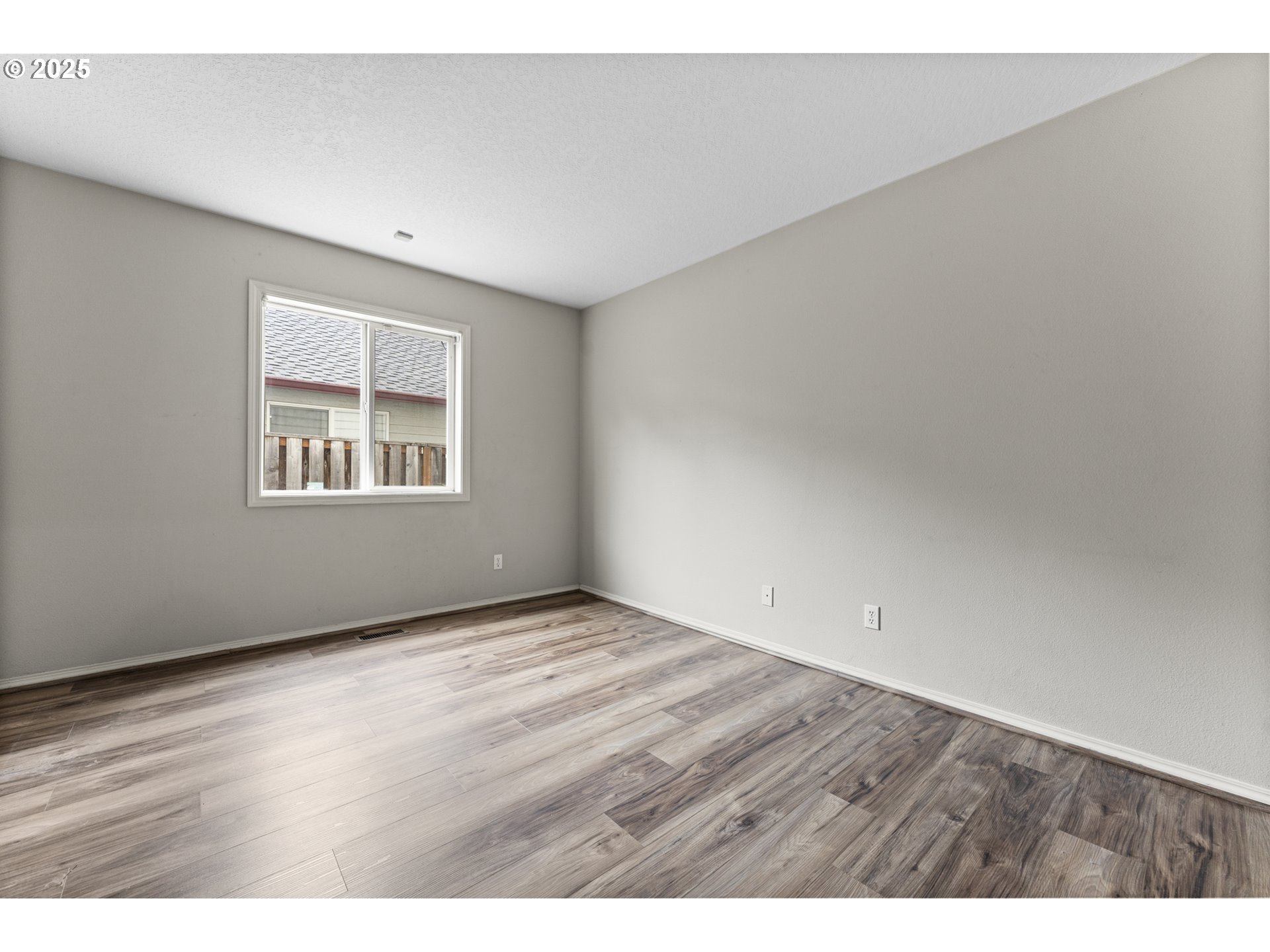 28542 Southwest Meadows Loop Wilsonville, OR 97070 - Photo 27 of 35 Gallery Image 27