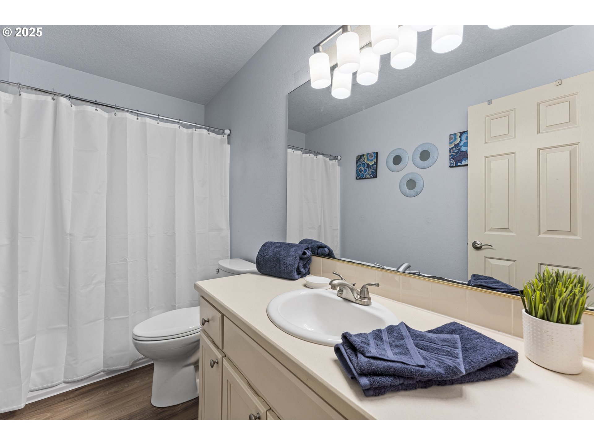 28542 Southwest Meadows Loop Wilsonville, OR 97070 - Photo 28 of 35 Gallery Image 28