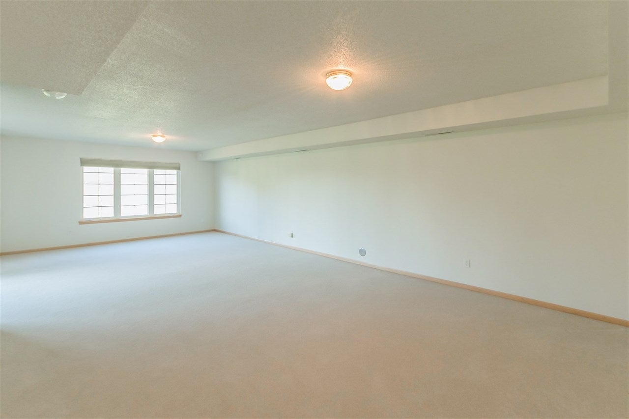 1445 Ranier Drive Iowa City, IA 52246 - Photo 18 of 25 Gallery Image 18