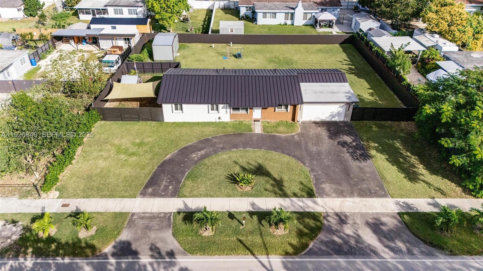 1125 Northwest 15th Street Homestead, FL 33030 - Photo 3 of 31