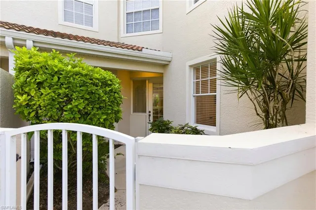 $589,000 | 3278 Twilight Lane, Unit 5903, Naples, FL 34109